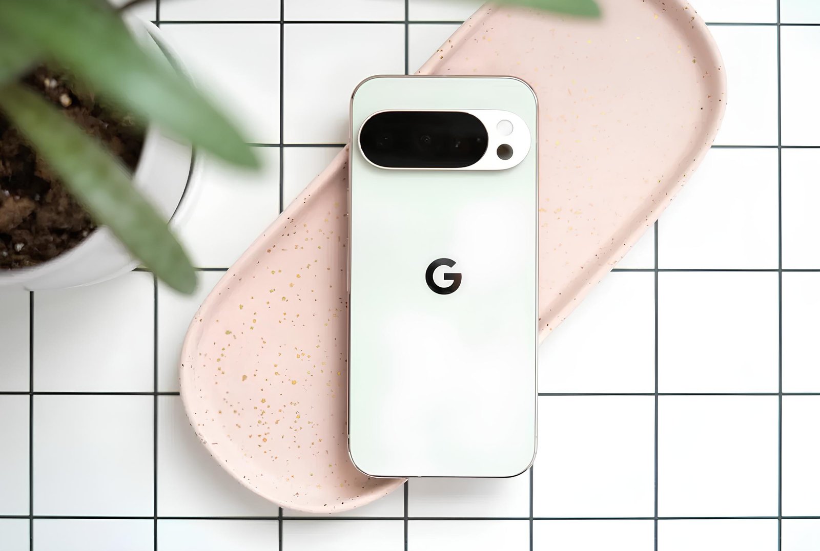 Trải nghiệm Google Pixel 10 Pro: Làn gió mới mang tên AI, sạc Qi2 và cấu hình nâng cấp - Techlade