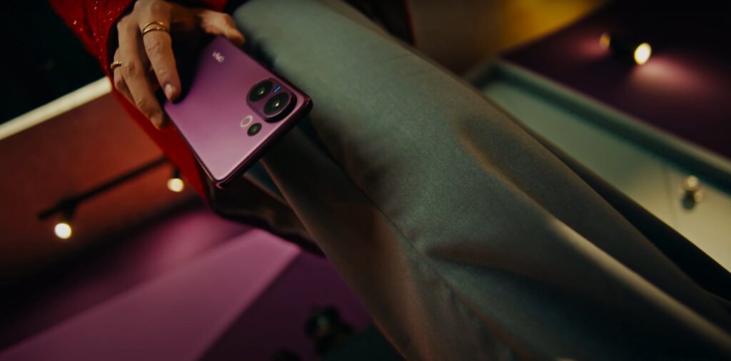vivo V60 5G chính thức ra mắt tại Việt Nam: Camera Siêu Tele ZEISS thế hệ mới đưa thế giới tới gần hơn