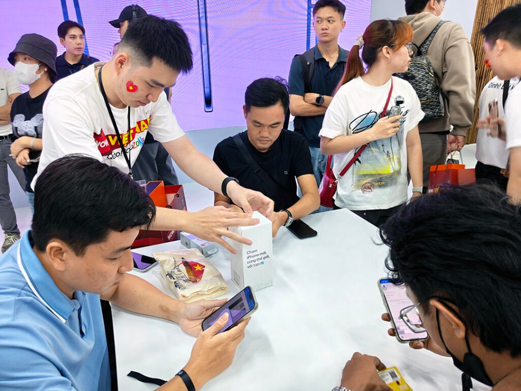 Thế Giới Di Động khởi động giao iPhone 17 series: CEO tuyên bố đã hoàn tất cam kết với Apple sau 4 năm