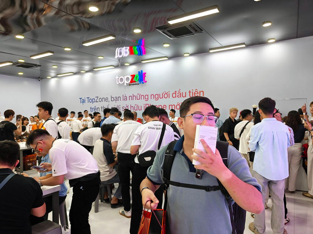 Thế Giới Di Động khởi động giao iPhone 17 series: CEO tuyên bố đã hoàn tất cam kết với Apple sau 4 năm