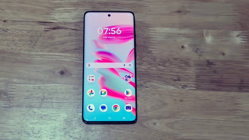 Đánh giá nhanh Motorola Edge 60 Fusion: Màn hình cong ấn tượng và hiệu năng ổn trong phân khúc tầm trung